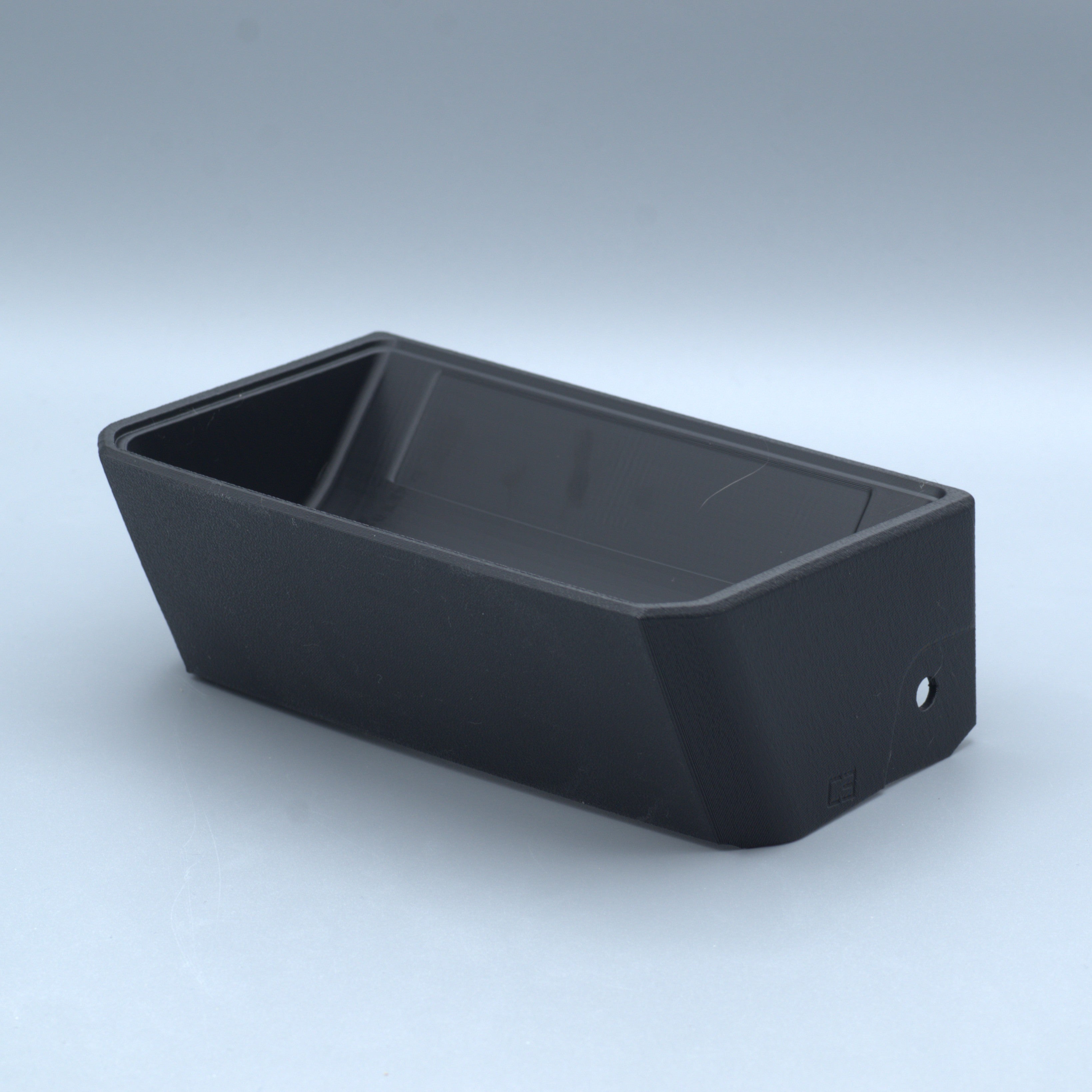 MT LARGE TRAY
